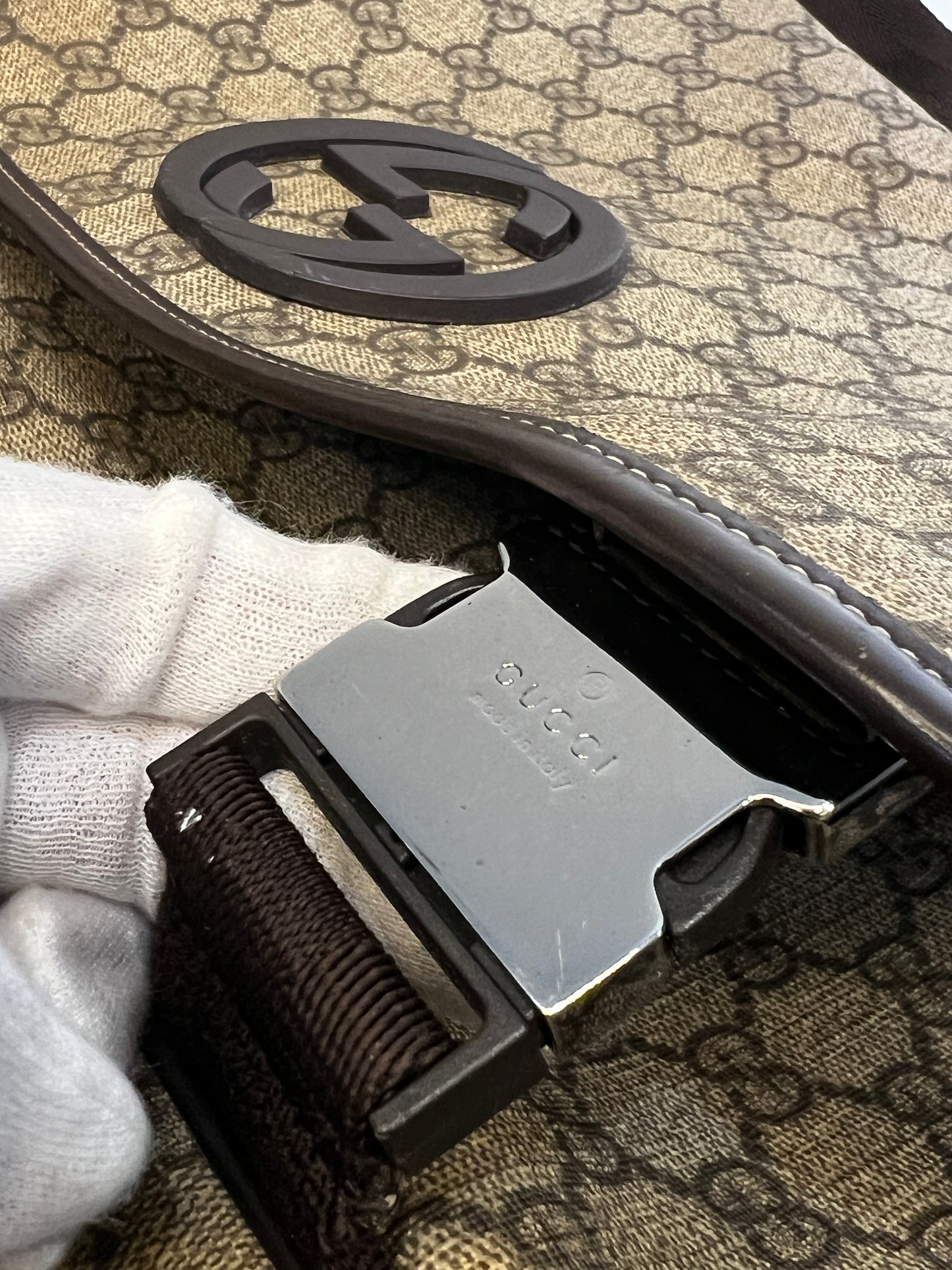 Gucci Interlocking G Beige Pre Owned