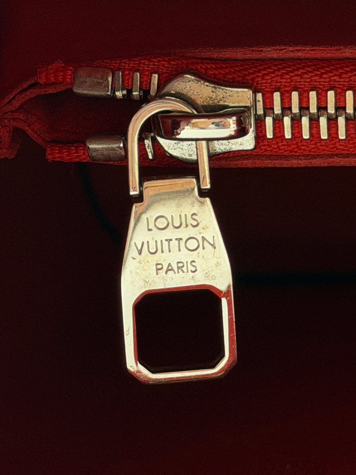 Louis Vuitton NéoNoé MM Bucket Bag