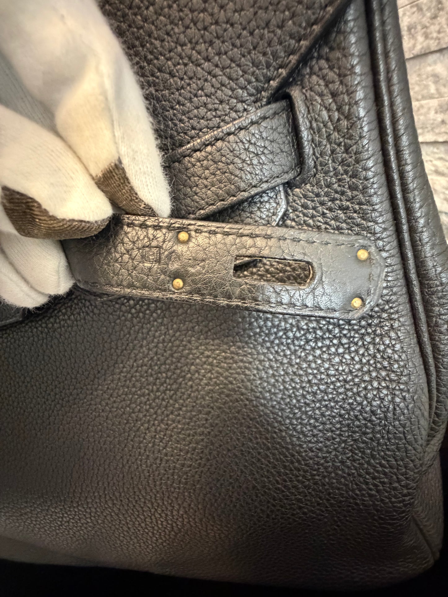 Hermès Birkin 35cm – Black Togo Leather with Gold Hardware Pre-Loved 2012