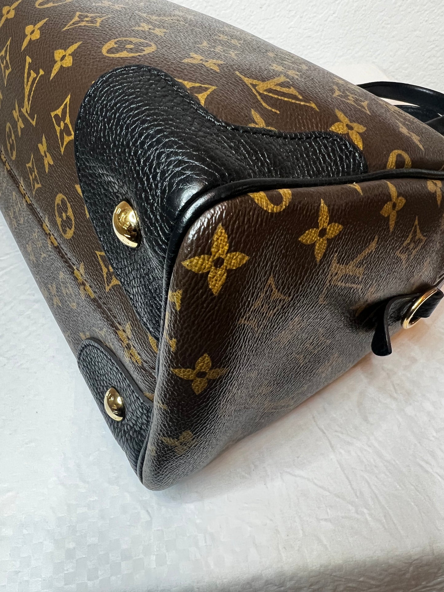 Pre Loved Louis Vuitton Retiro Handbag