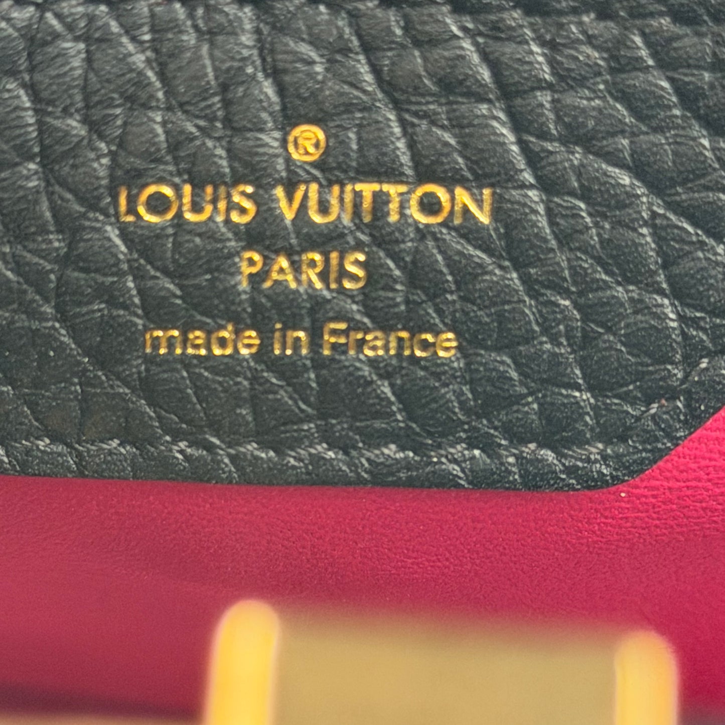 Louis Vuitton Capucines MM Black Taurillon Leather Top Handle Shoulder Bag