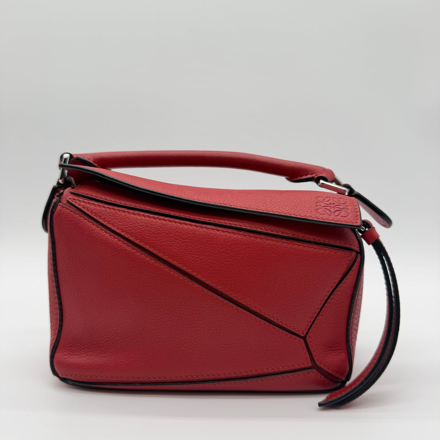 Loewe Mini Puzzle Bag Rouge Classic Calfskin Leather