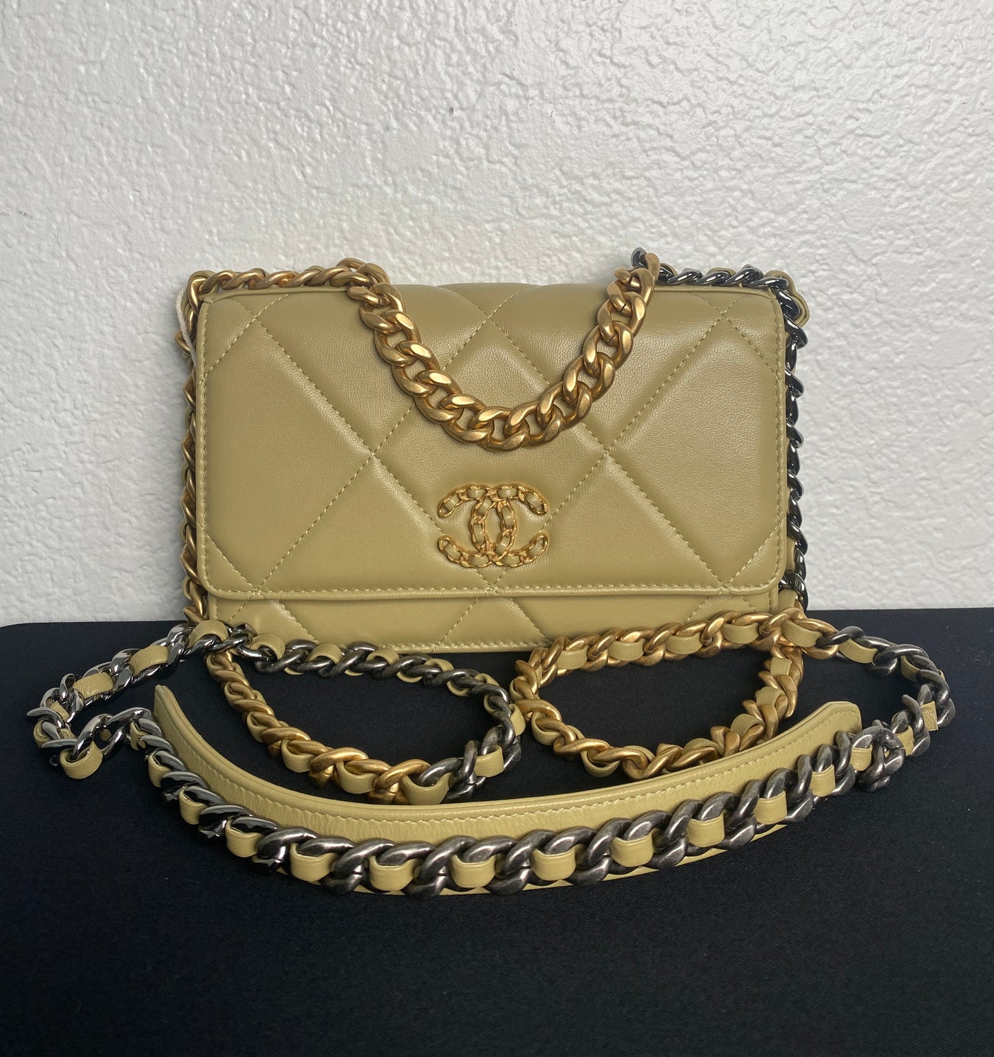 Chanel 19 Quilted Lambskin Wallet On Chain Crossbody Bag Beige Mixed Metal Hardware