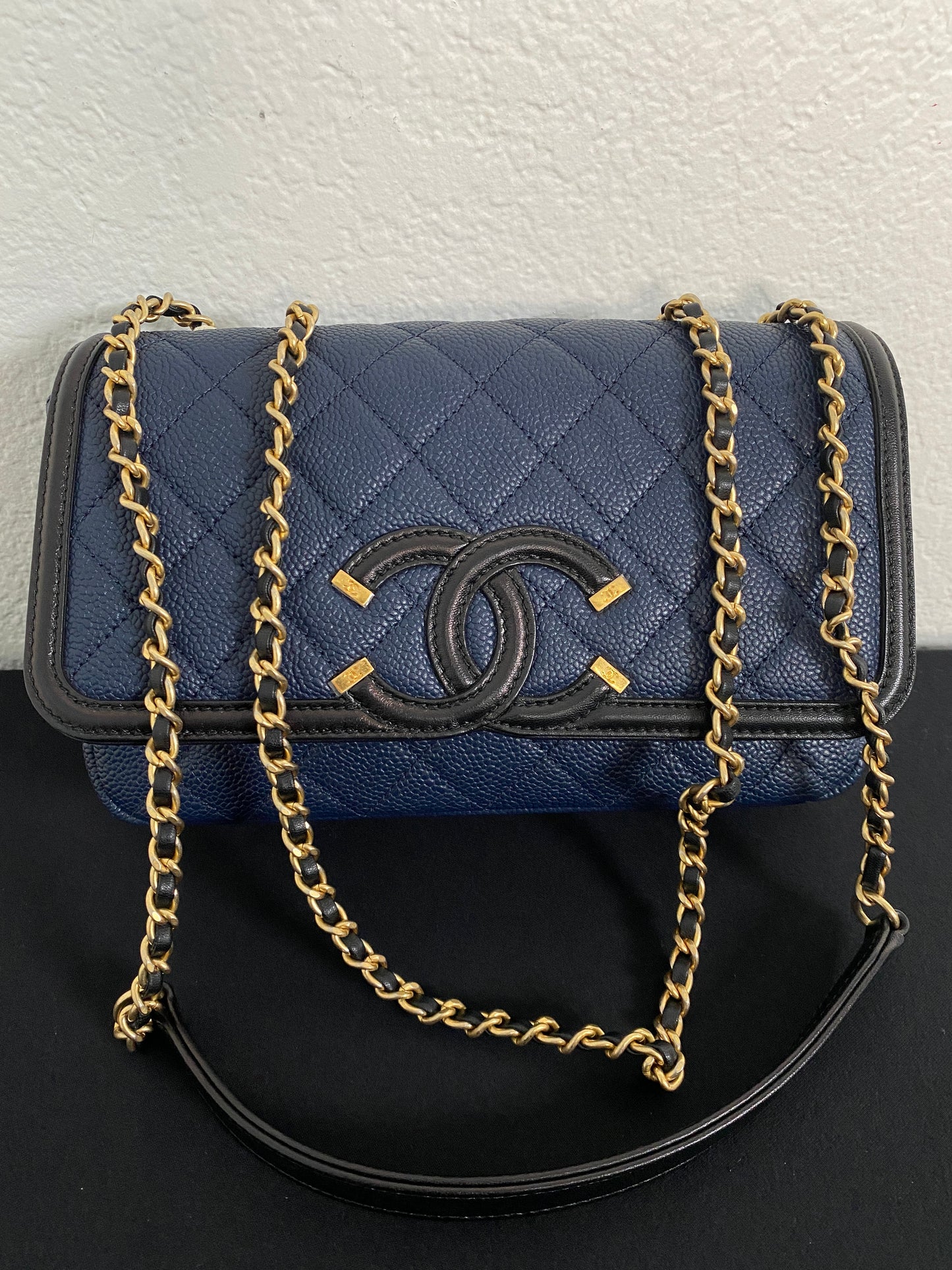 Chanel Filigree CC flap bag in navy blue caviar leather with black leather trim