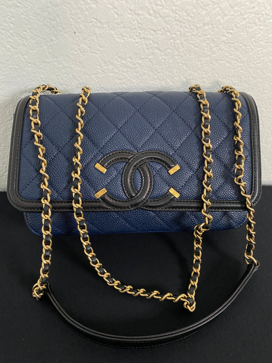 Chanel Filigree CC flap bag in navy blue caviar leather with black leather trim
