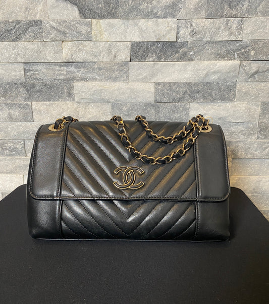 Chanel Daily Chevron Flap Bag - Black
