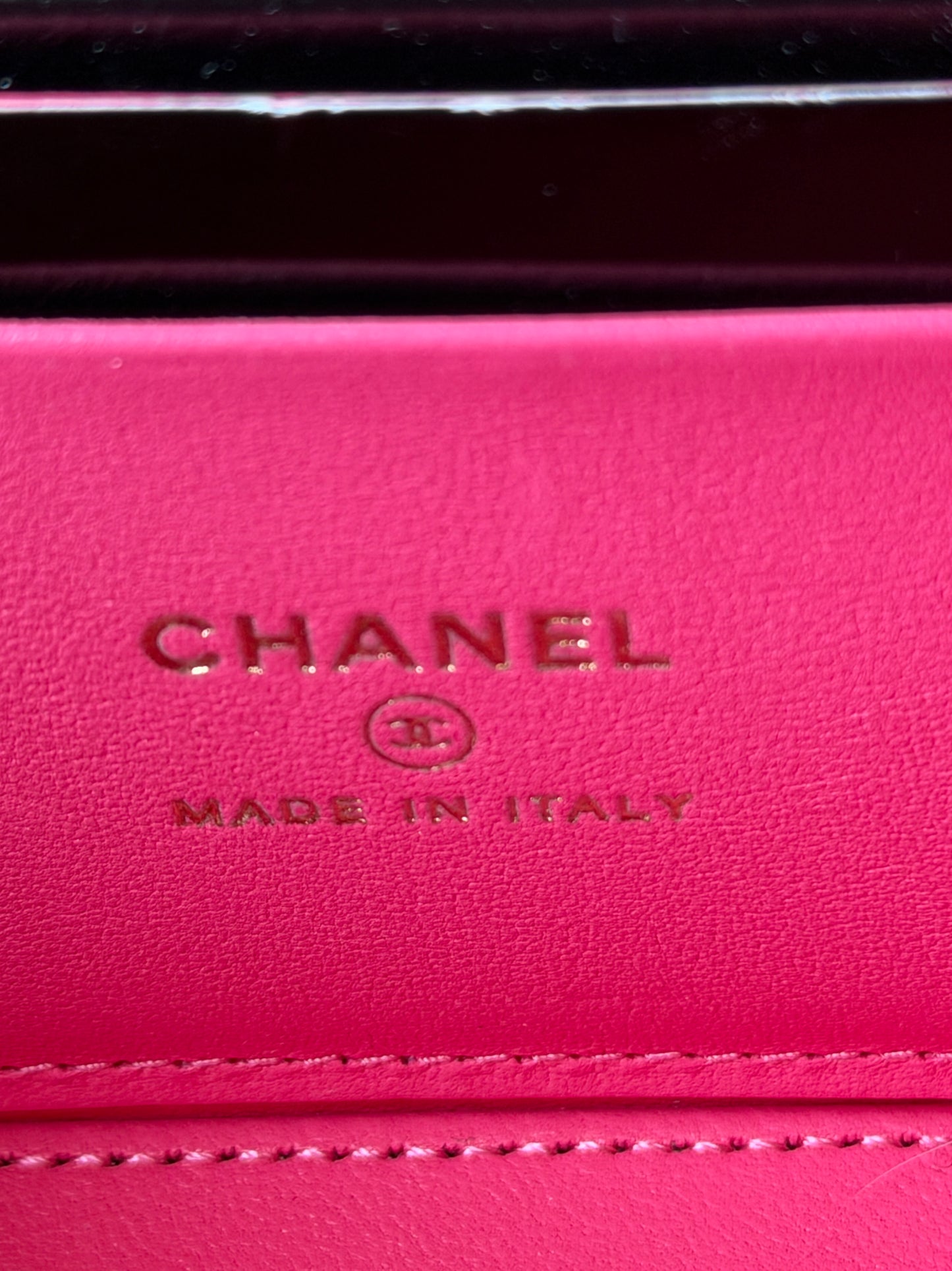 Chanel Coco Hearts Small Vanity Case – Pink Quilted Lambskin