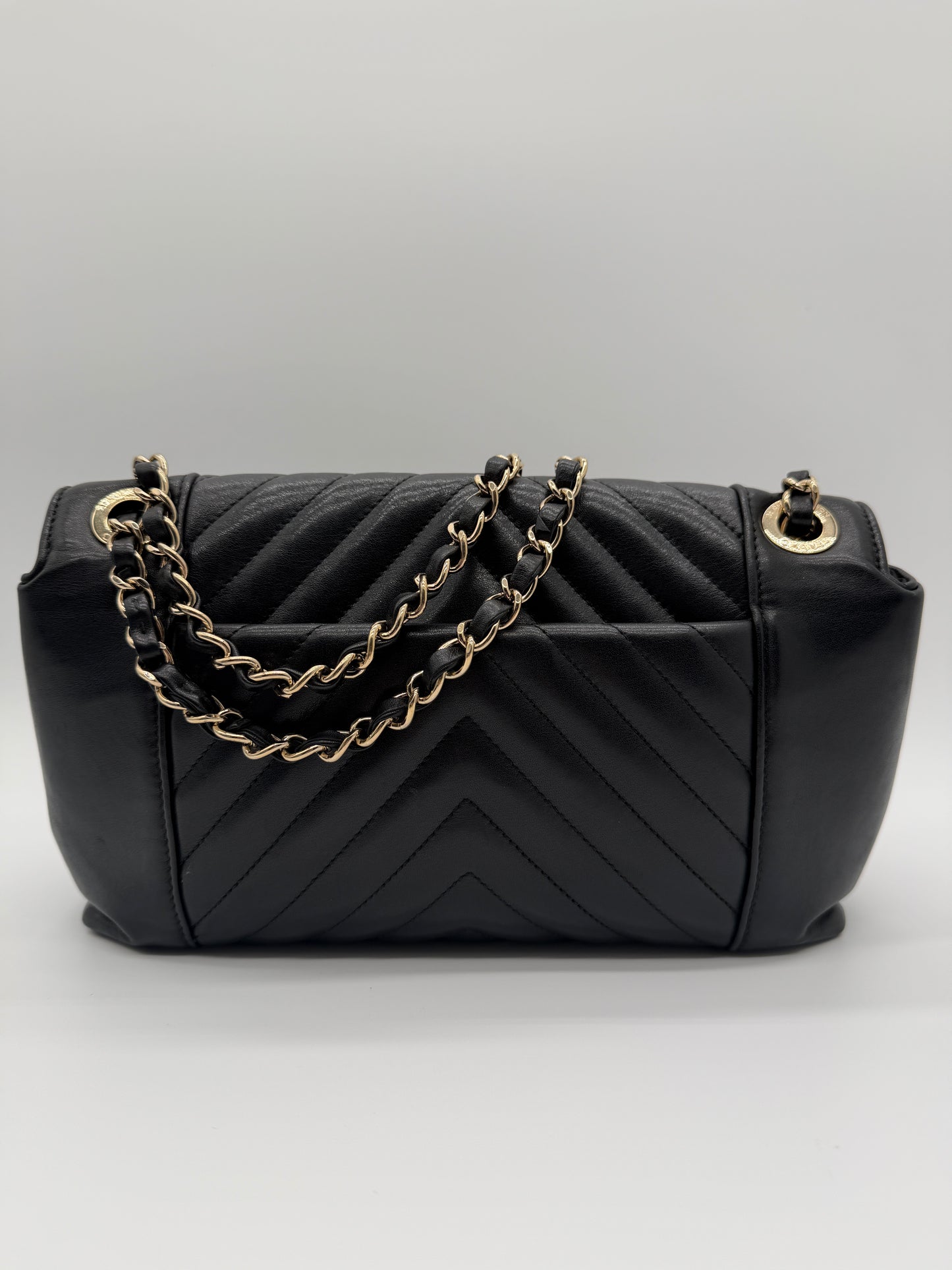 Chanel Daily Chevron Flap Bag - Black