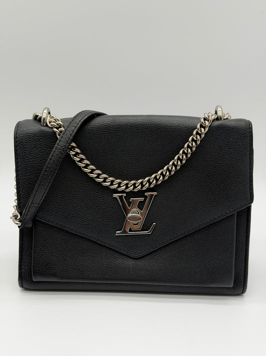 Louis Vuitton Lockme II BB Black Grained Calf Leather Chain Bag jd061