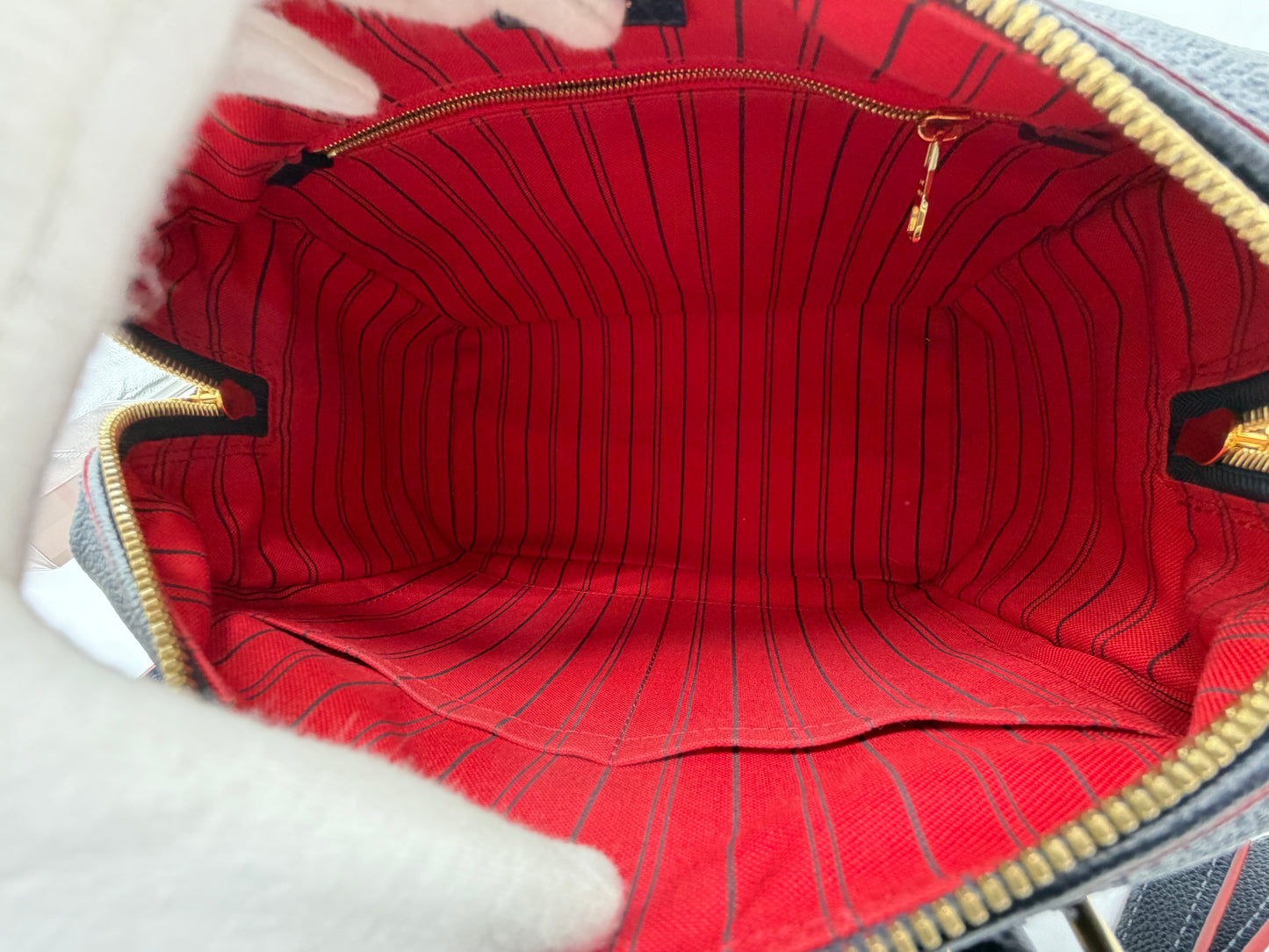 Louis Vuitton Speedy Bandoulière 25 Monogram Empreinte Leather Marine Rouge