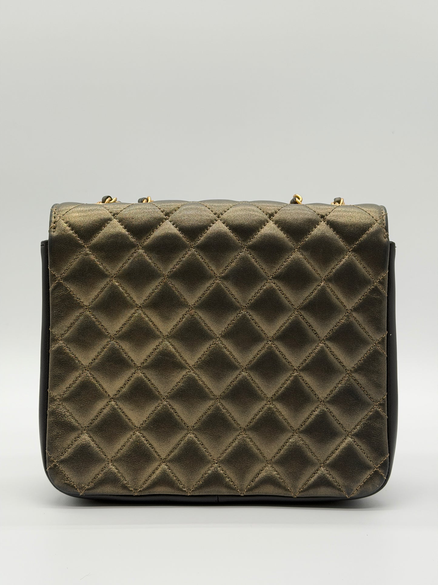 Chanel Classic Flap Medium Metallic Bronze Quilted Lambskin Leather Bag lx670