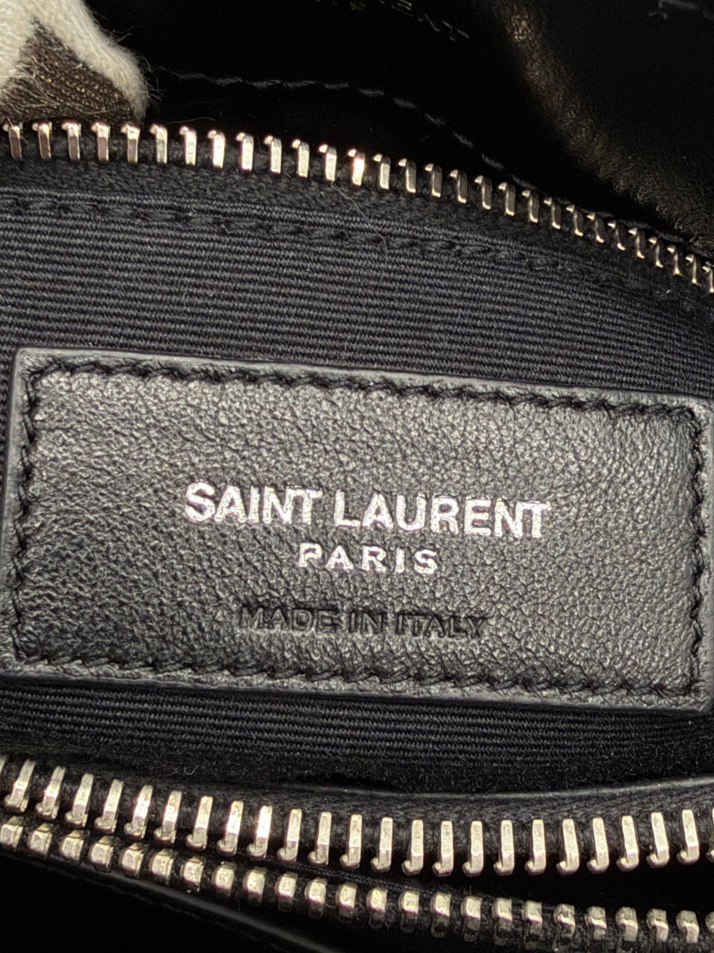 Saint Laurent Loulou Medium Black Matelassé Leather Top Handle Bag lx561