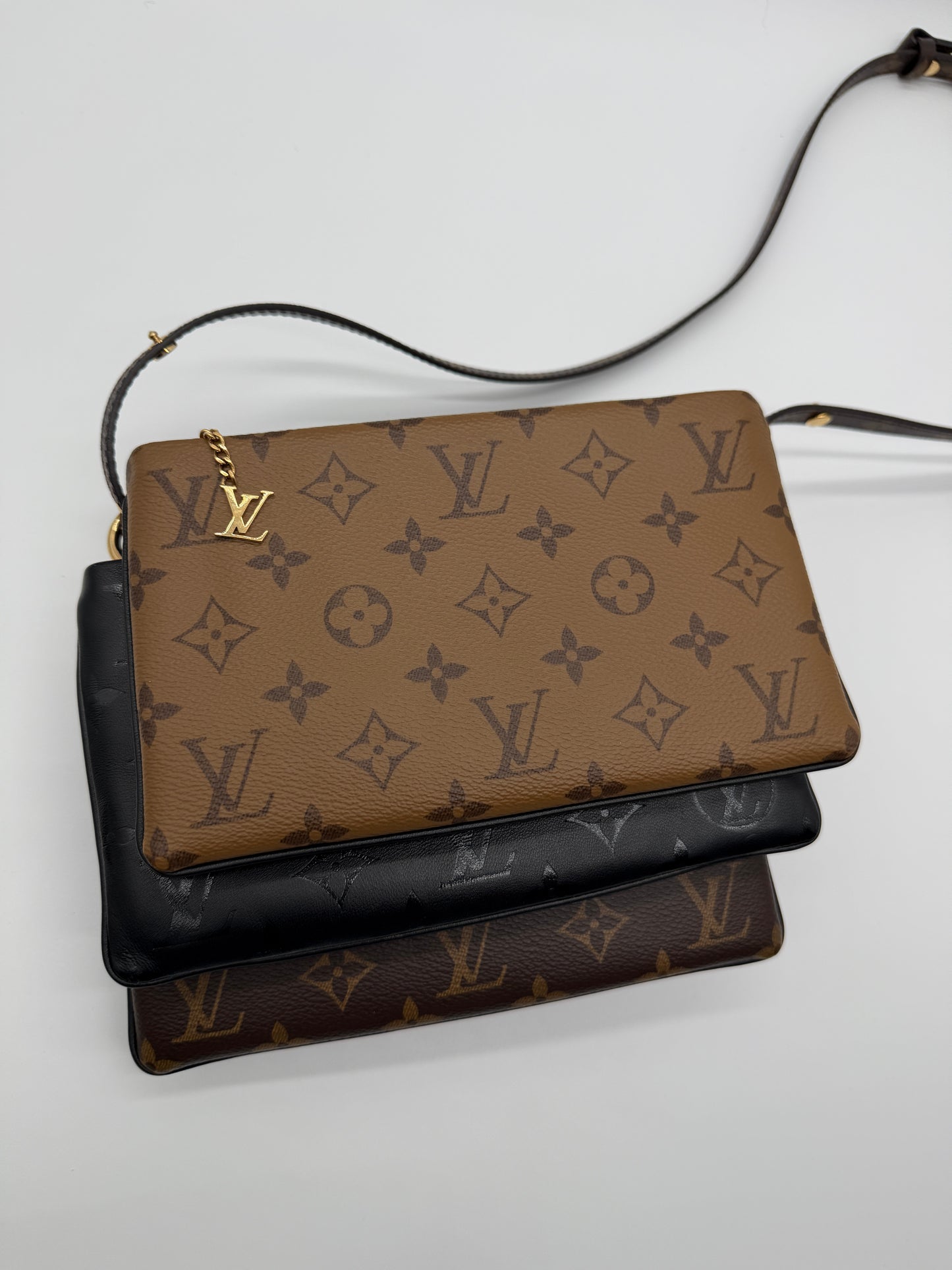 Louis Vuitton LV3 Pouch Monogram Canvas & Black Lambskin Crossbody Bag lx829