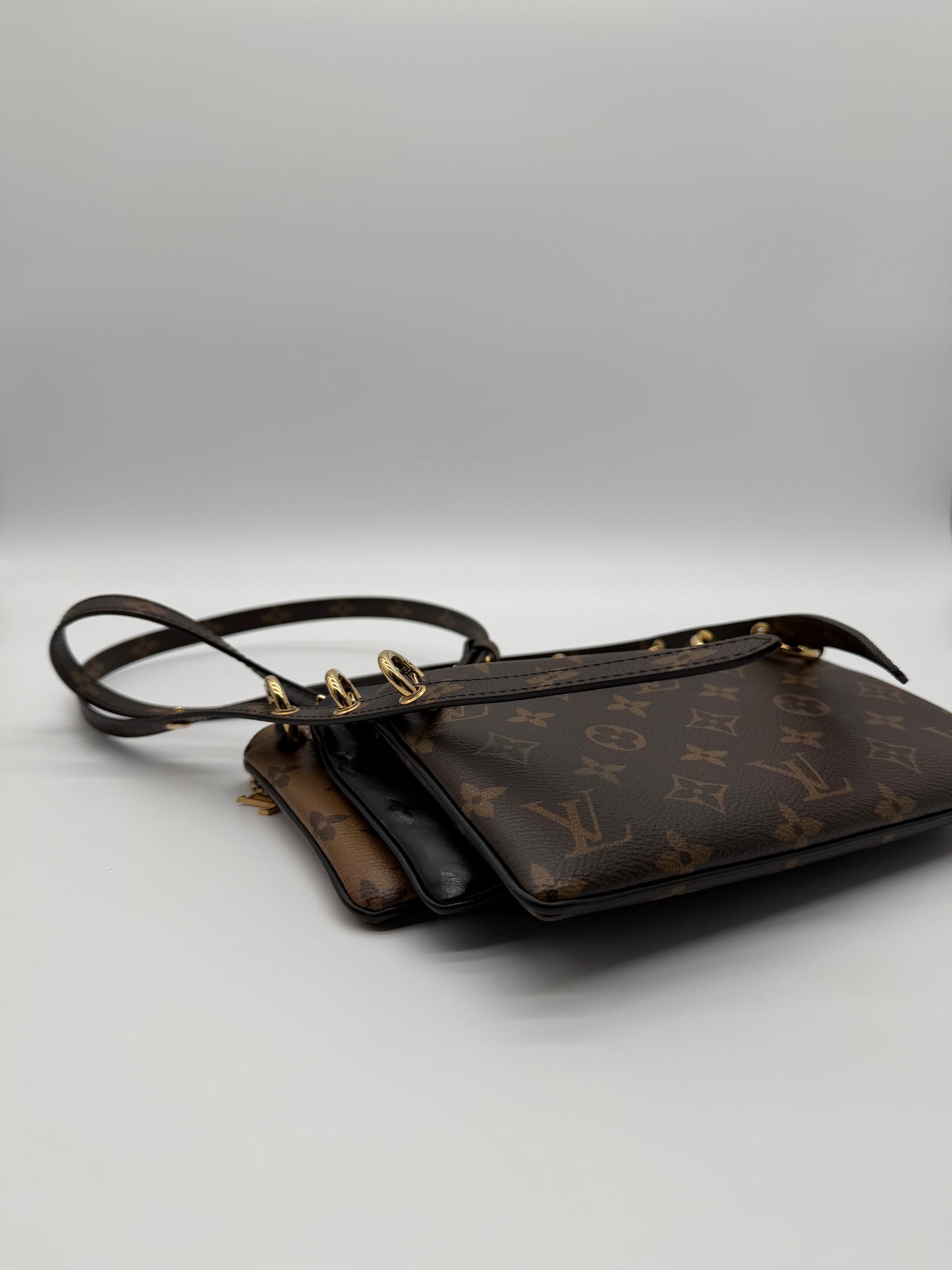 Louis Vuitton LV3 Pouch Monogram Canvas & Black Lambskin Crossbody Bag lx829