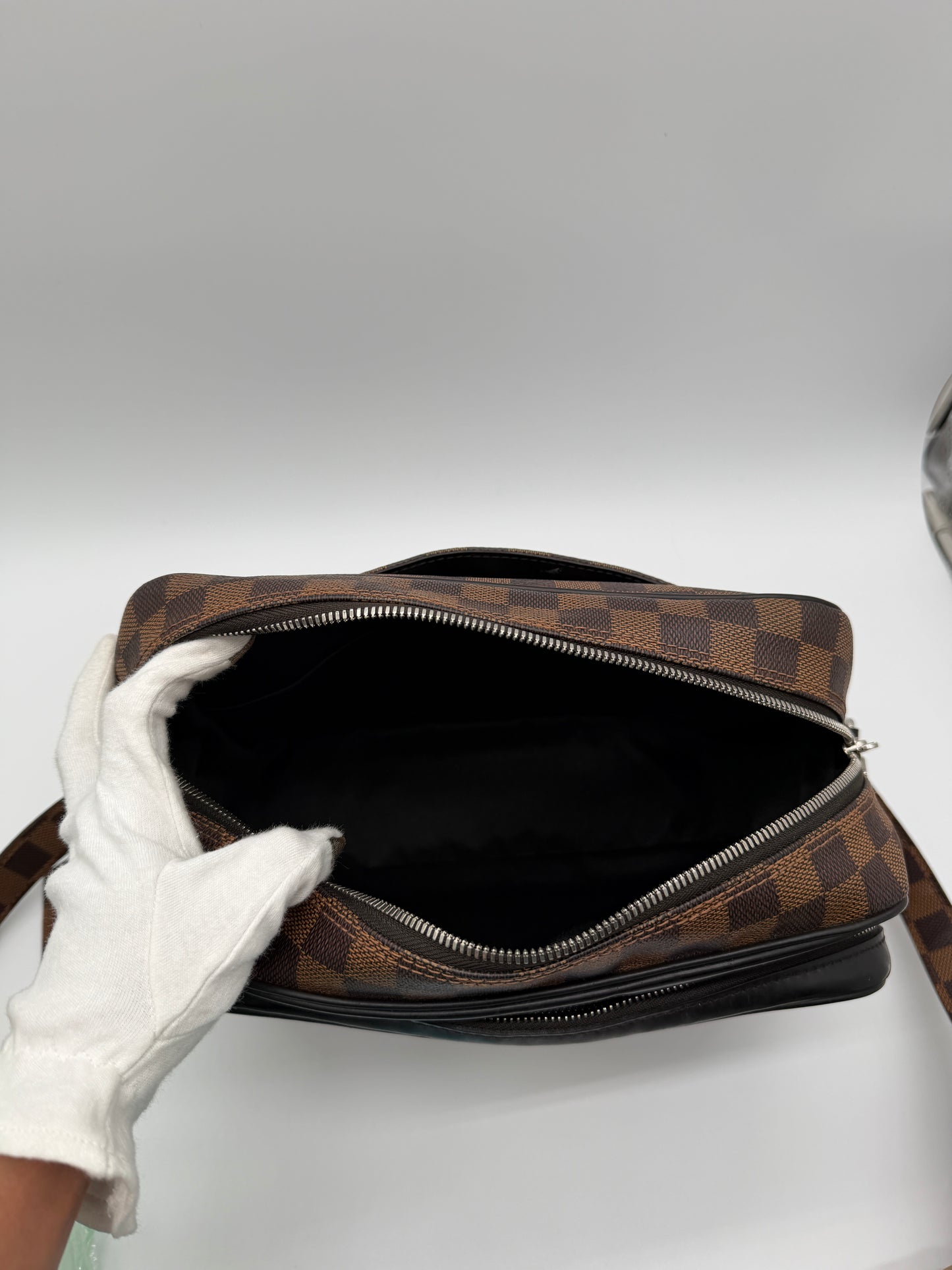 Louis Vuitton Chapman Brothers Nil PM Damier Ebene Messenger Bag lx893