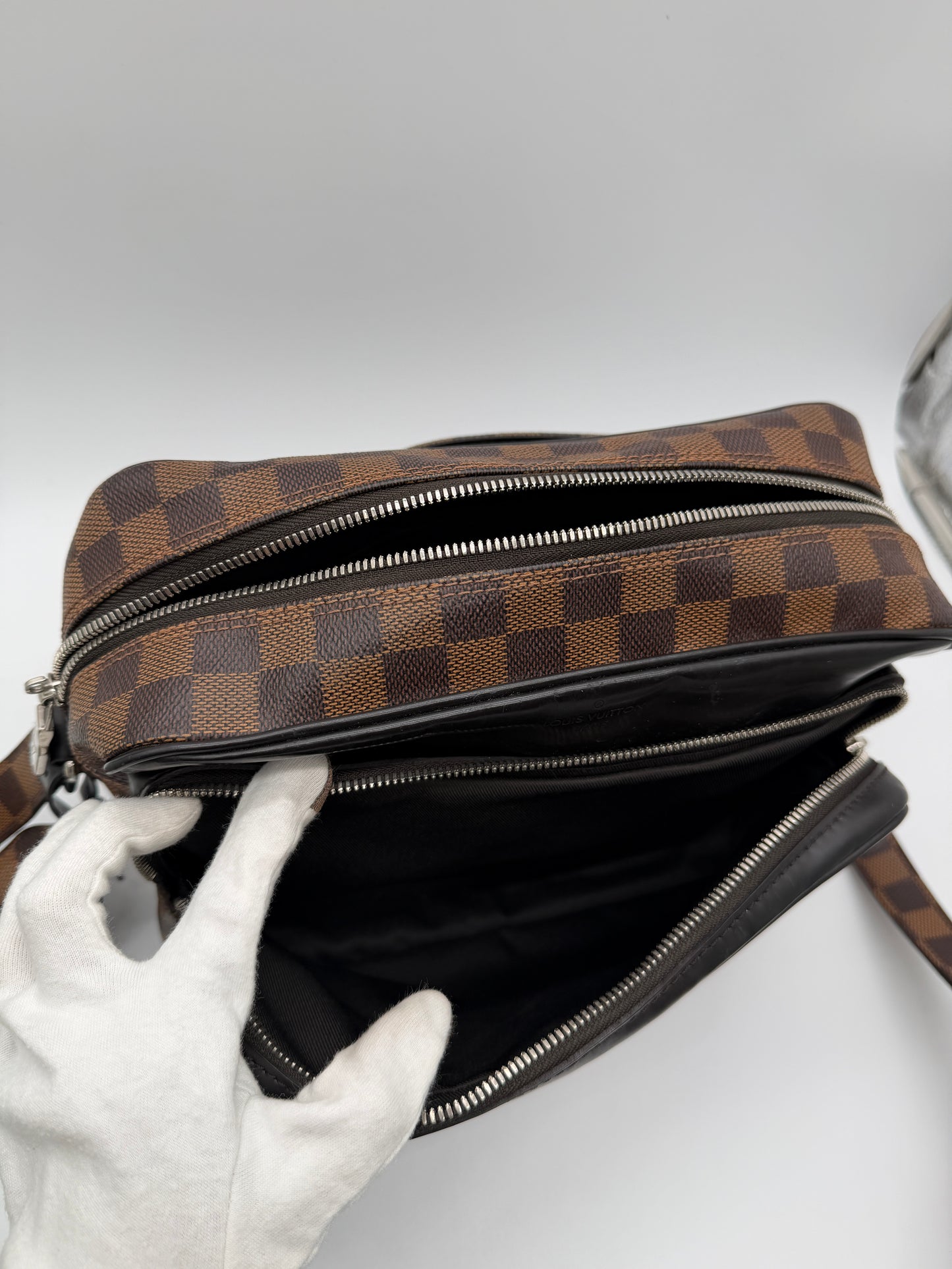 Louis Vuitton Chapman Brothers Nil PM Damier Ebene Messenger Bag lx893