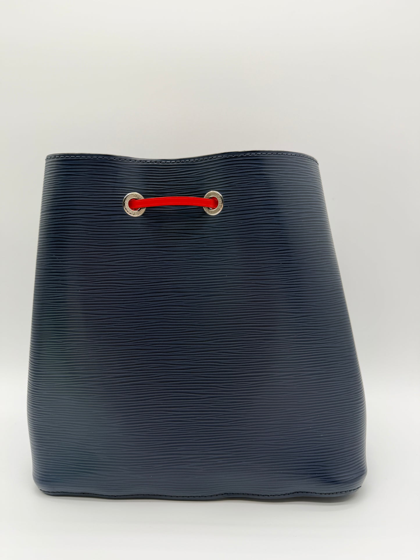 Louis Vuitton NéoNoé MM Bucket Bag