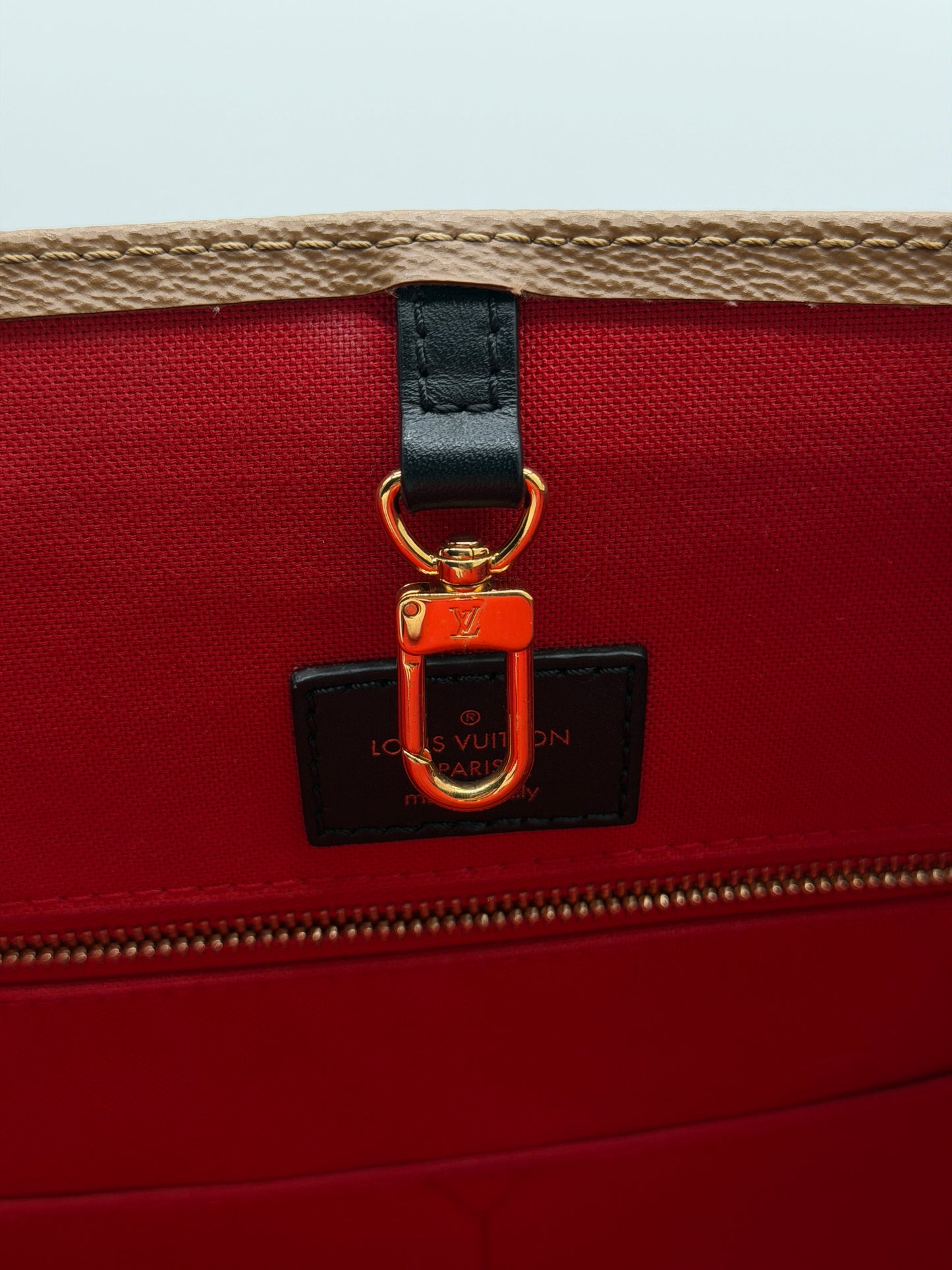 Louis Vuitton OnTheGo Monogram Giant Tote Bag