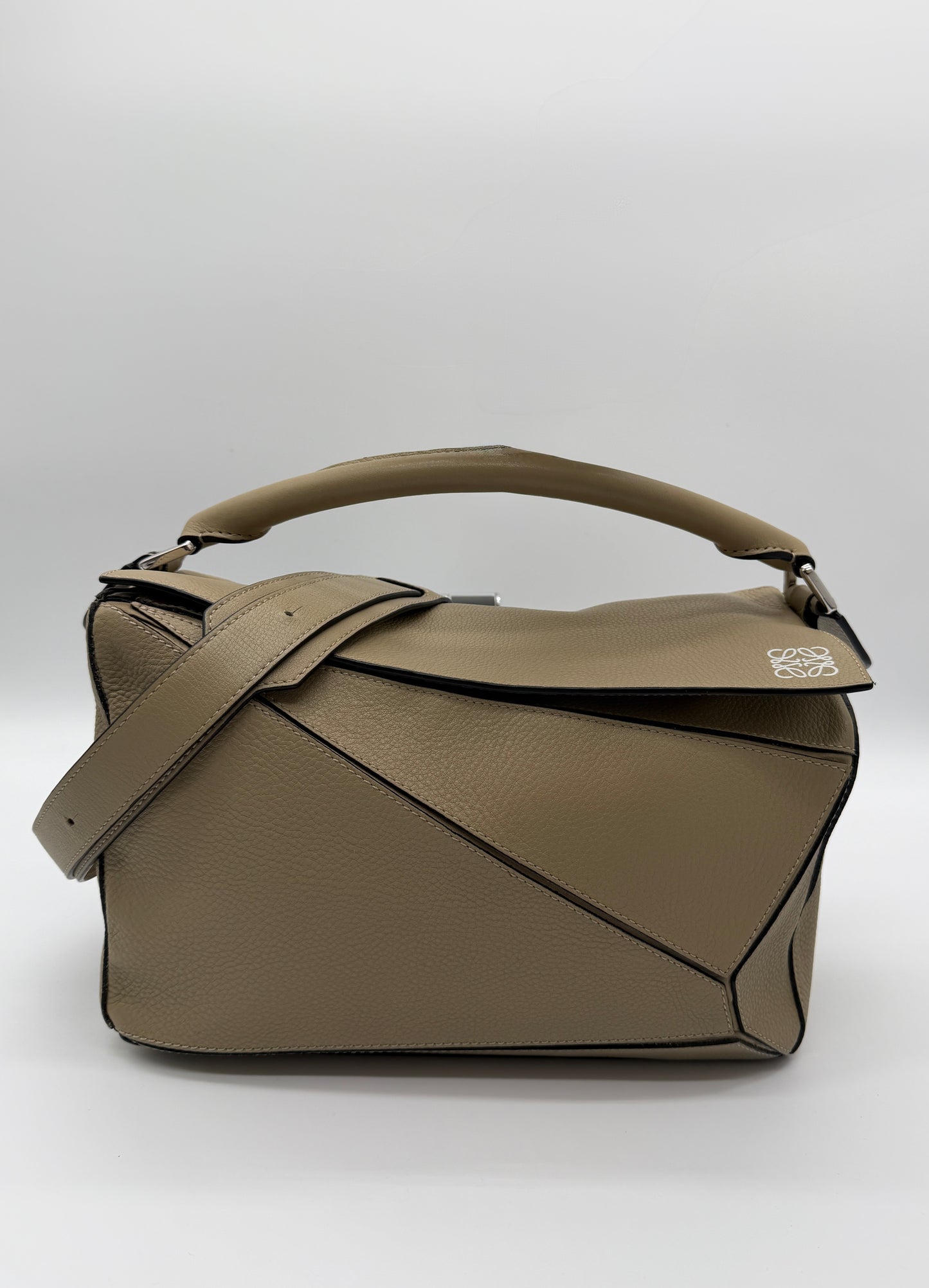 Loewe Puzzle Bag in Sand Calfskin Leather XYP29