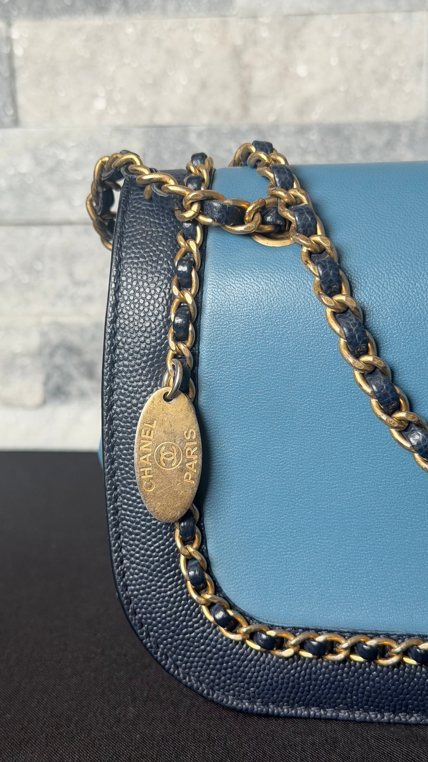 Chanel CC GHW Chain Shoulder Bag Blue Calfskin Leather