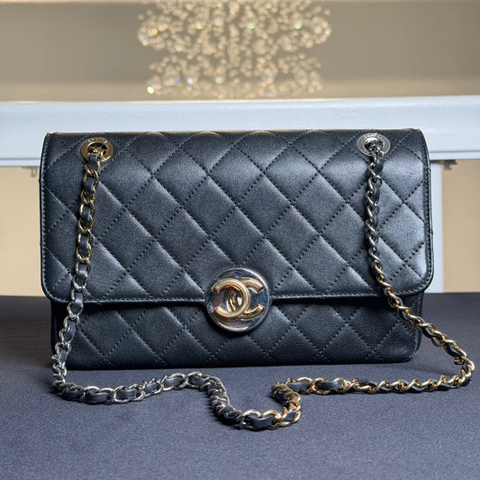 Chanel CC Turnlock Flap Chain Wallet in Black Quilted Lambskin Leather