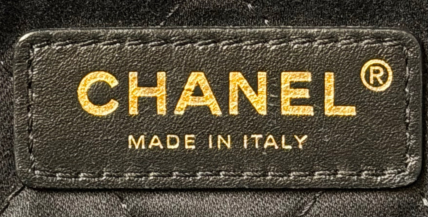 Chanel 22 Small Shiny Calfskin Leather Chain Shoulder Bag Black Gold Hardware