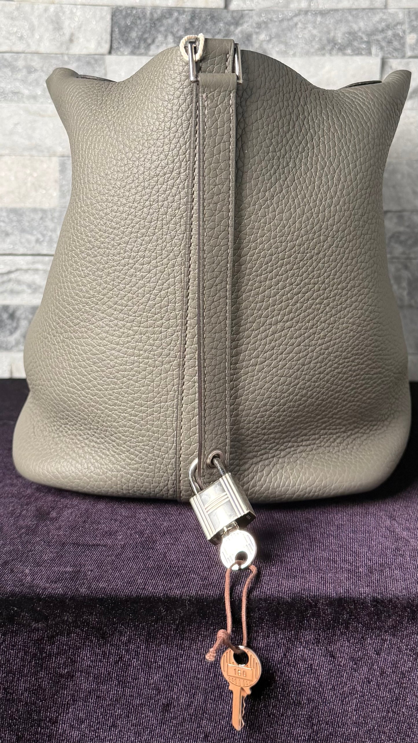 Hermès Picotin Lock 18 Gris Meyer Clemence Leather Palladium Hardware