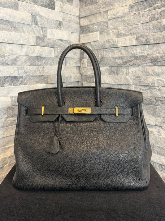 Hermès Birkin 35cm – Black Togo Leather with Gold Hardware Pre-Loved 2012