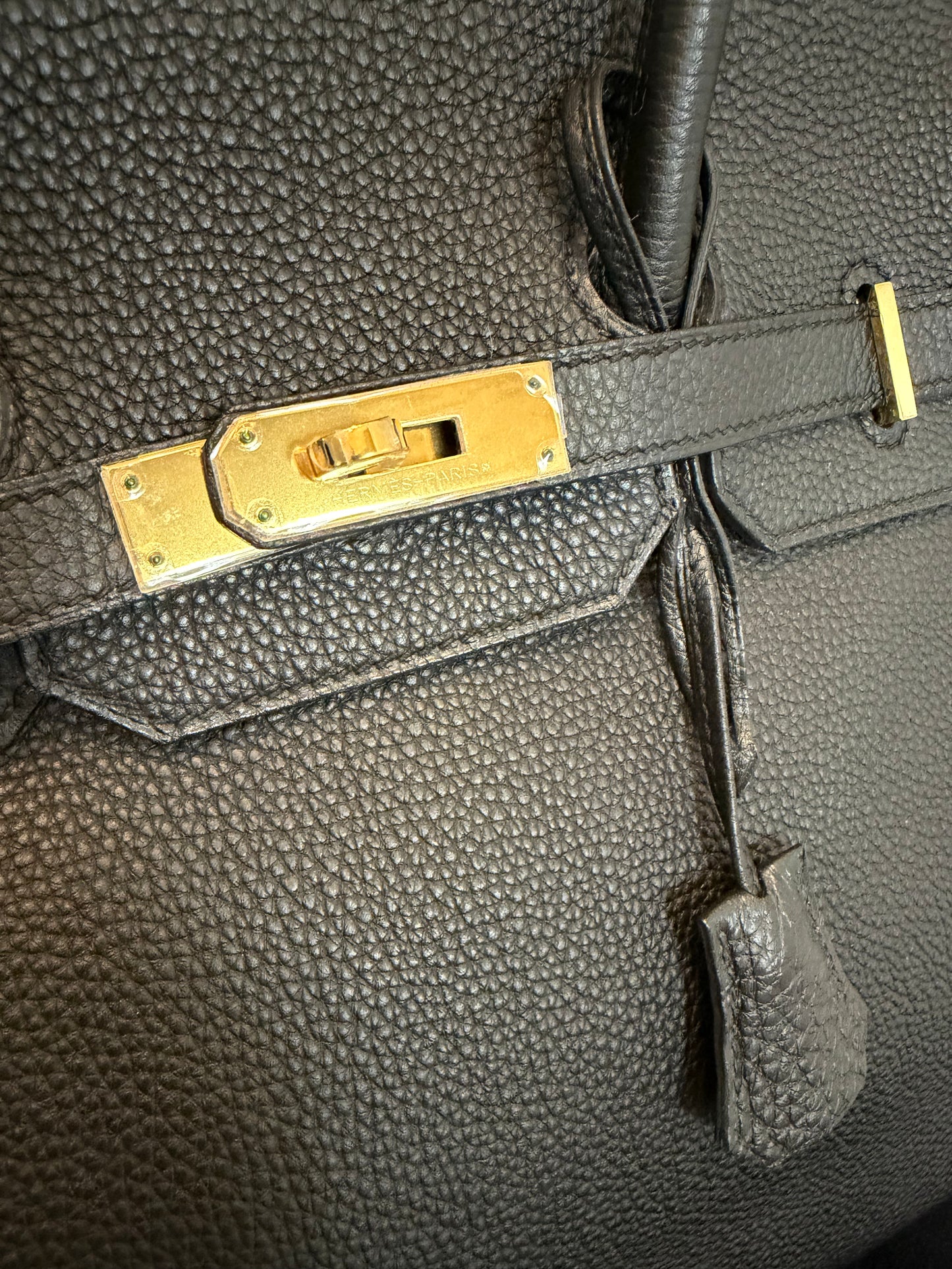 Hermès Birkin 35cm Tote – Black Togo Leather with Gold Hardware Pre-Loved 2013