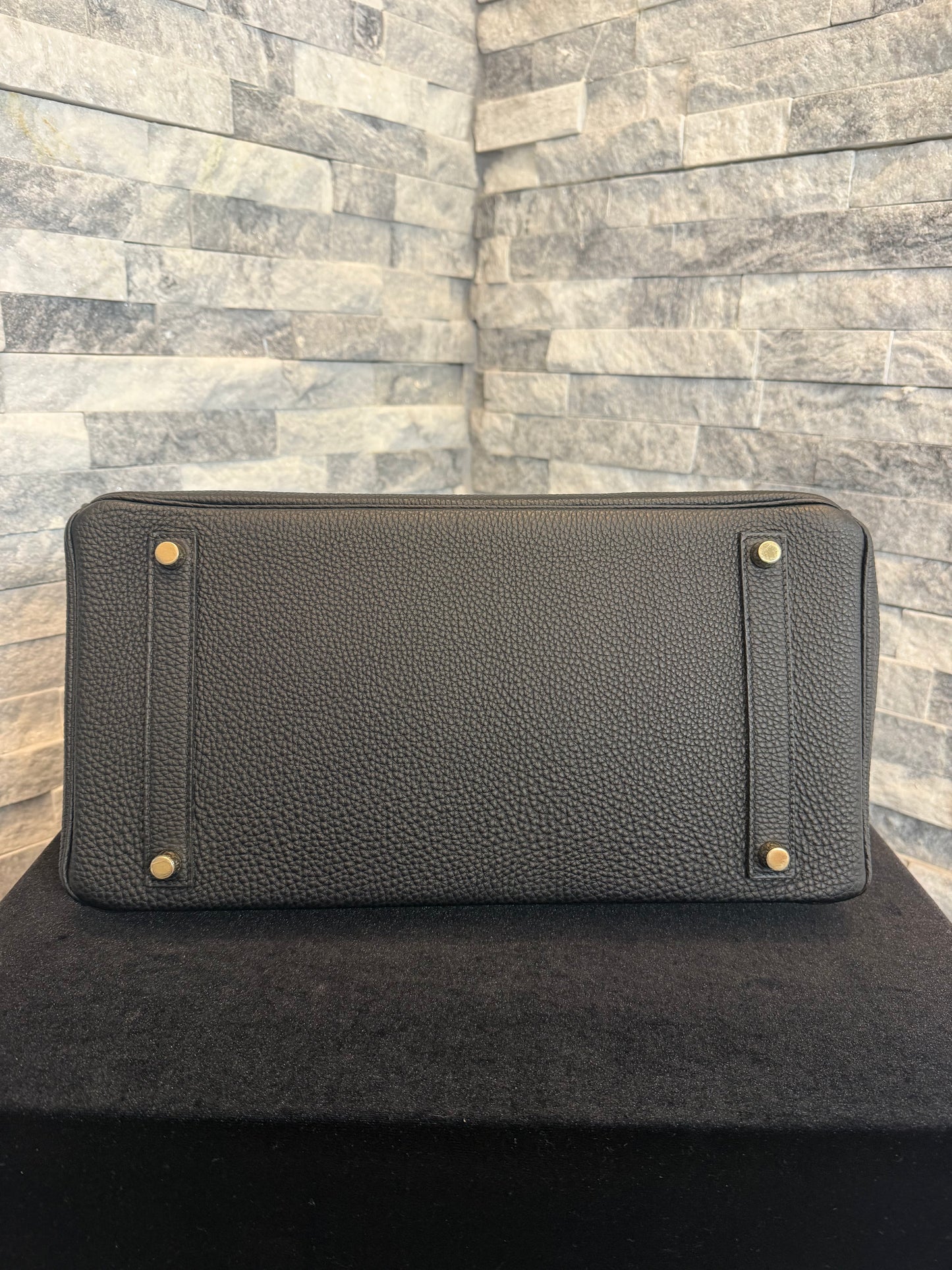 Hermès Birkin 35cm Tote – Black Togo Leather with Gold Hardware Pre-Loved 2013